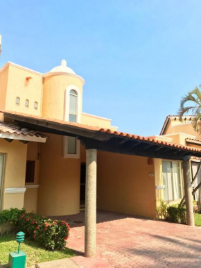 Villa con playa dentro de Hotel en Ixtapa